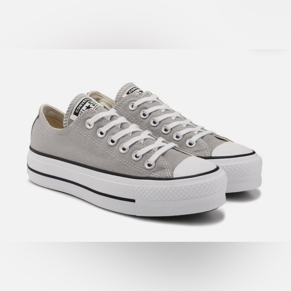 Converse Shoes - Converse Low Top PLATFORM Canvas Sneakers - Light Gray & White - size 7